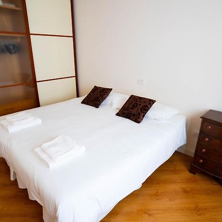V12 Apartments - Alfieri 2A نوفارا المظهر الخارجي الصورة